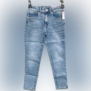 Girls Maurices  Light Wash Stretch Skinny Jeans  Sizes 9 NWT